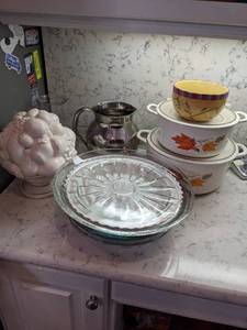 lot 123 image: Casserole Dishes and Assorted Cookware
