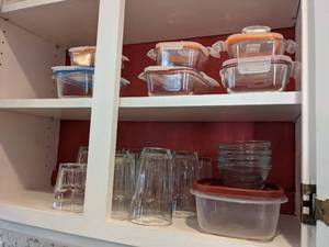 lot 129 image: Glass Food Storage Containers and Assorted Drinking Glasses