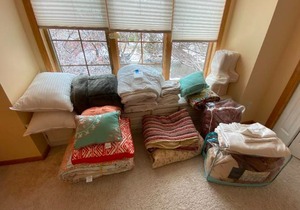 lot 140 image: Large Lot of King Size Bedding and Pillows