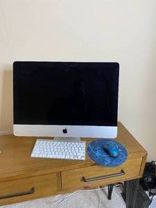 lot 142 image: Apple iMac with Wireless Mouse