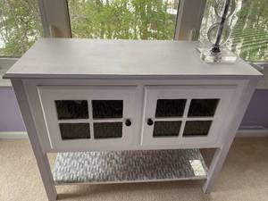 lot 153 image: Painted Wood Hutch with Glass Doors