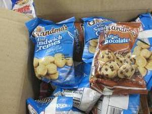 Box of Grandmas Sandwich Cremes Sna...