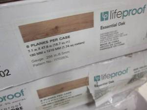 7 Cases LifeProof Essential Oak 7.1...