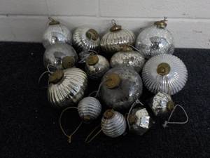 15 Vintage Silver Glass Xmas Orname...