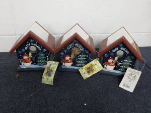 Set of 3 Xmas Bird Houses...