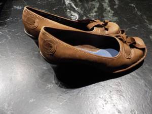 Womens Indigo Size 9 Shoes...