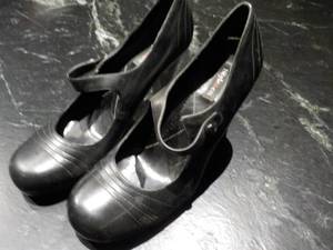 Womens Style and Co. Size 9 Shoes...