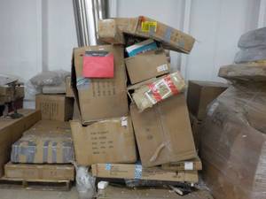 Pallet of Furniture for Parts and R...