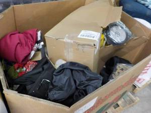 Pallet from Major Retailer with ove...