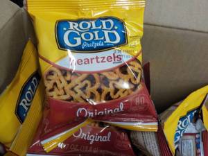 Case of 104 Bags Rold Gold Heartzel...