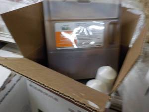 2 Cases 3 - 3 Liter Jugs each Conce...