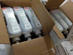 2 cases 3 - 3.5 Liter Jugs each Con...