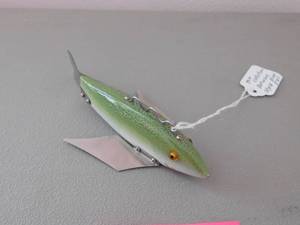 lot 6 image: Tom Christion 5.5 Bat Wing Style
