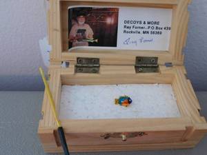 lot 20 image: Ray Forner Worlds Smallest Fish Decoy