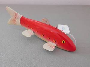 lot 26 image: Lawrence Bethel 7 Fish Decoy
