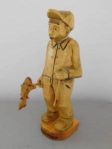 lot 38 image: Rod Bethel 10 Specer Fishman Carving