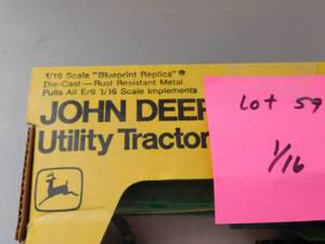 lot 59 image: John Deere Collectible 116 Tractor