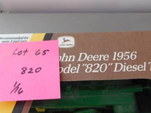 lot 65 image: John Deere Model 820 116 Tractor