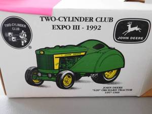 lot 70 image: John Deere 620 Orchard 116 Tractor