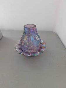 lot 101 image: Purple 5.5 Fenton Fairy Light