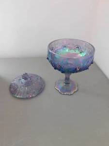 lot 106 image: Purple 8.5  Covered Candy Dish