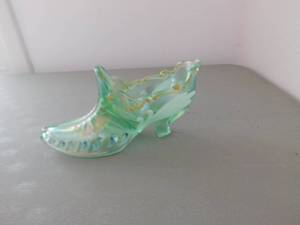 lot 108 image: Green 3 Fenton Slipper