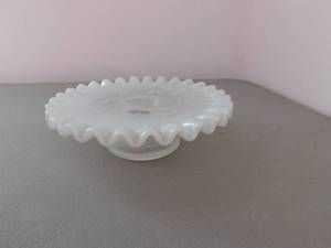 lot 111 image: Fenton Candle Plate