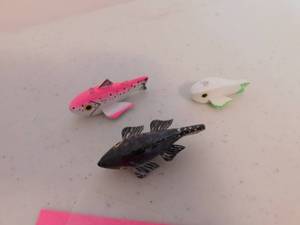 lot 209 image: 3 - Terrie Wise 2 Mini Decoys