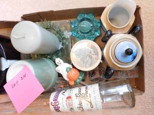 lot 214 image: 2 - Boxes of Misc. Knick Knacks