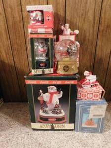 lot 264 image: Misc. Collectible Coca-Cola Items