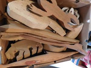 lot 299 image: Misc. Wood Carvings