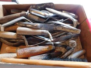 lot 304 image: Cement Tools