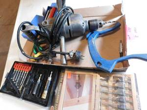 lot 341 image: 12 Drill