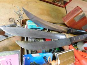 lot 379 image: Knives & Misc. Items