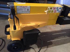 lot 37 image: Electric Log Splitter