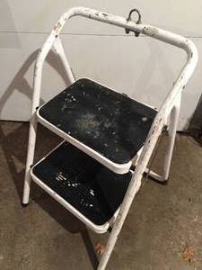 lot 80 image: Tricom Step Stool