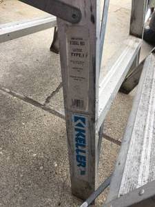 lot 93 image: 8 Foot Aluminum Ladder