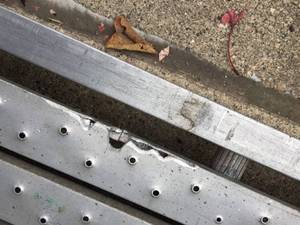 lot 101 image: 16 Foot Scaffolding Section