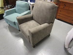 Recliner & Chair