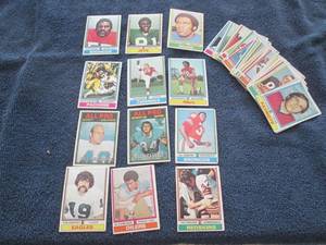 50 1974 Topps Football Cards...