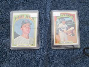 2 1972 Topps Baseball Cards...