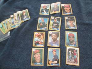 1987 Topps Twins Team Set...