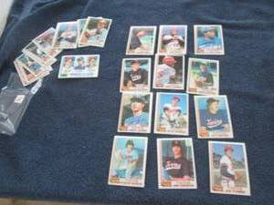 1982 Minnesota Twins Team Set...
