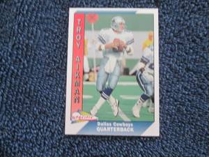 25 Troy Aikman Cards...