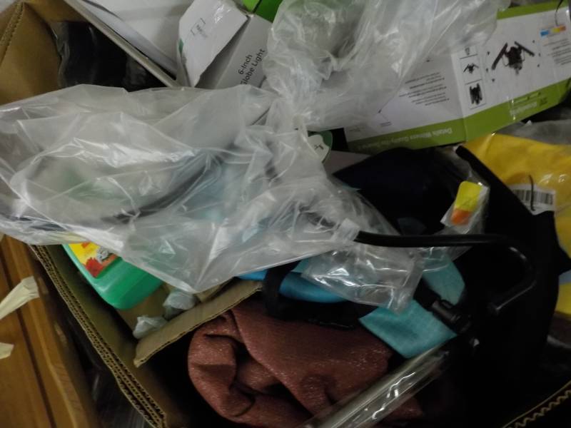 Pallet of Major Retailers Overstock...