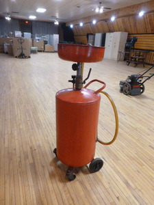 lot 14 image: Portable Oil Lift Drain