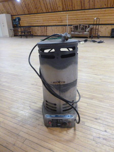 lot 19 image: All-Pro Heater