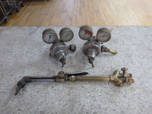 lot 50 image: Torch Kit