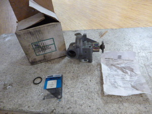 lot 53 image: Ford Water Pump