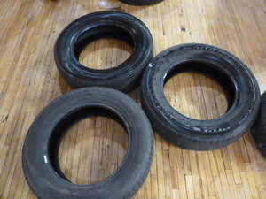 lot 83 image: 3 Tires